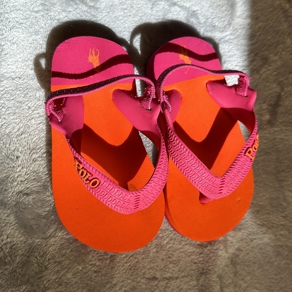 ⭐️ Polo - NWOT -  Pink/Orange summer flip flops. Size 5